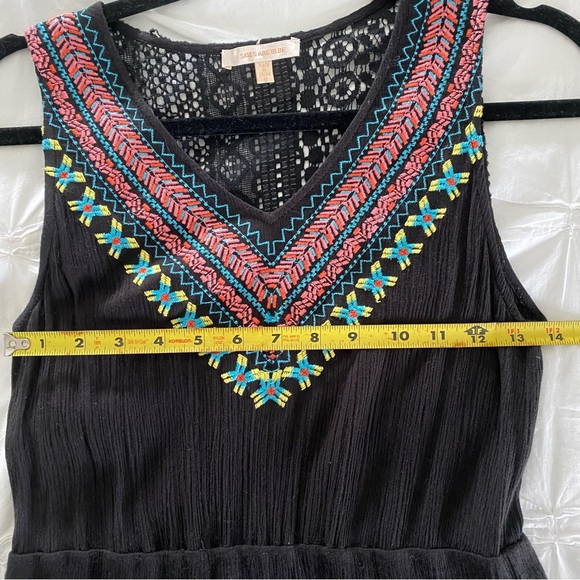 Skies are Blue Maebelle Embroidered black dress. Size Small. - Picture 8 of 10
